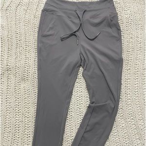 Womens Kalara casual pants. Size medium